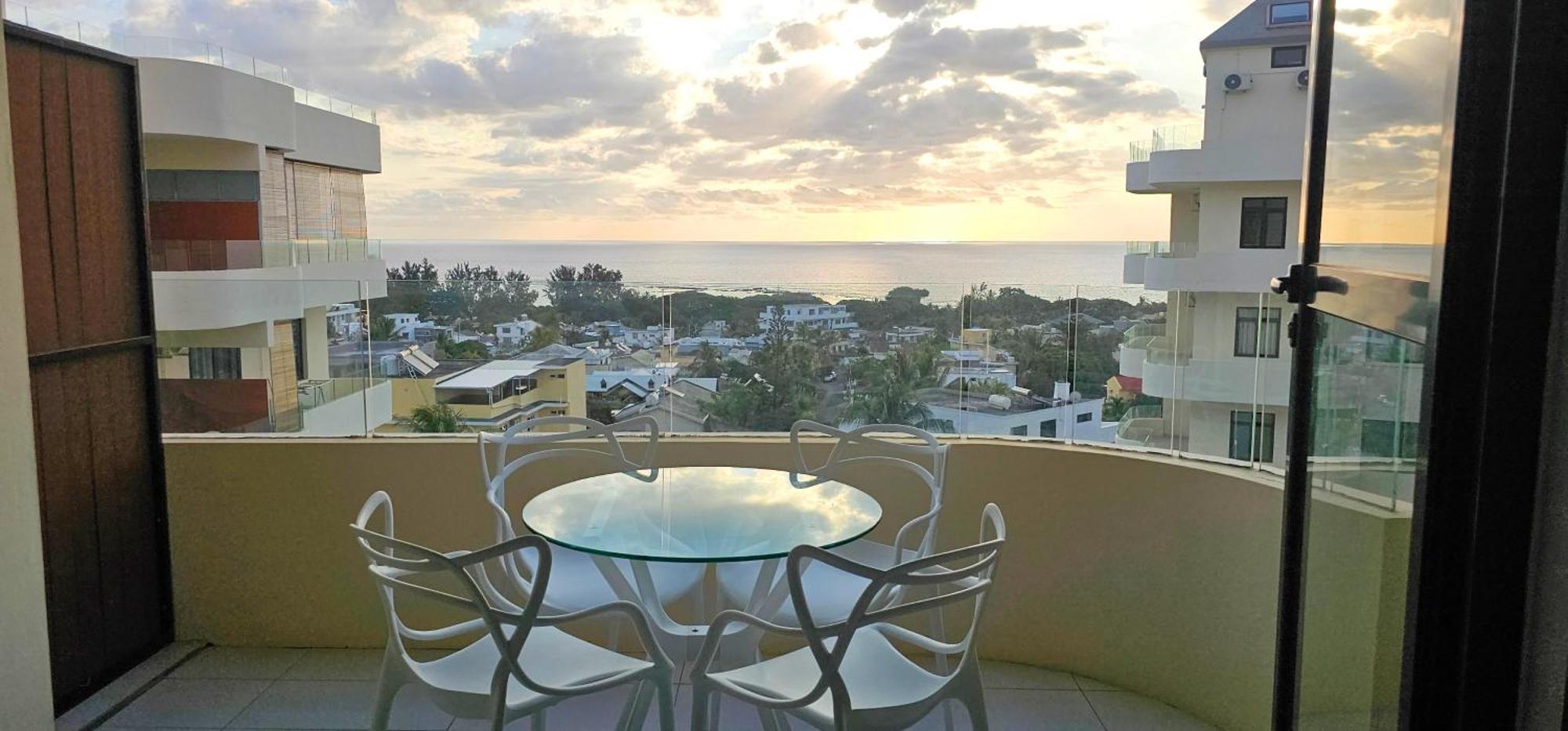 Zen Retreat With Stunning Sea Views And Sunsets Διαμέρισμα Flic-en-Flacq Εξωτερικό φωτογραφία